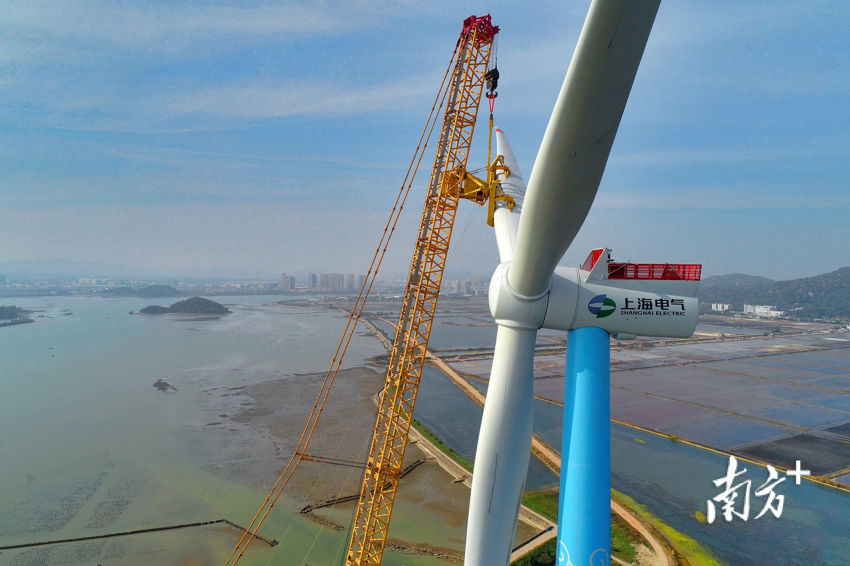 濠江区“产业强区”计划用三年时间打造规模超500亿元的海上风电、电子信息、文旅产业三大产业集群。徐隆炳 摄